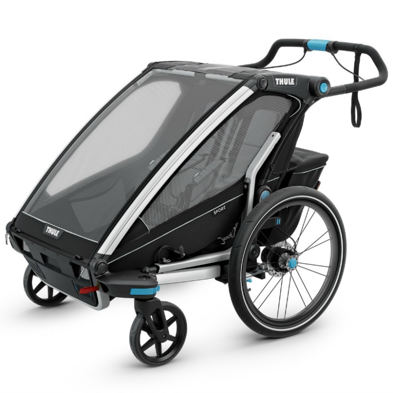 10201012_Thule_Chariot_Sport2_Black_Strolling_ISO.jpg
