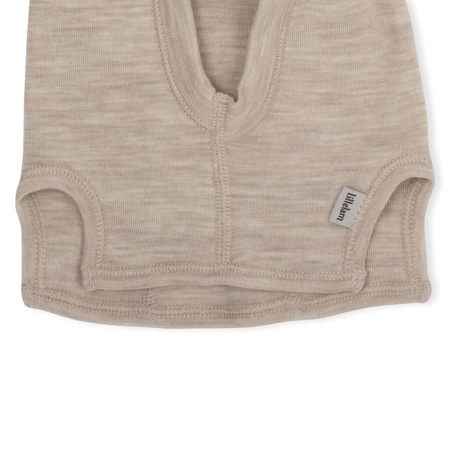 Lillelam_Balaclava-dobbel_lys-beige-3-min