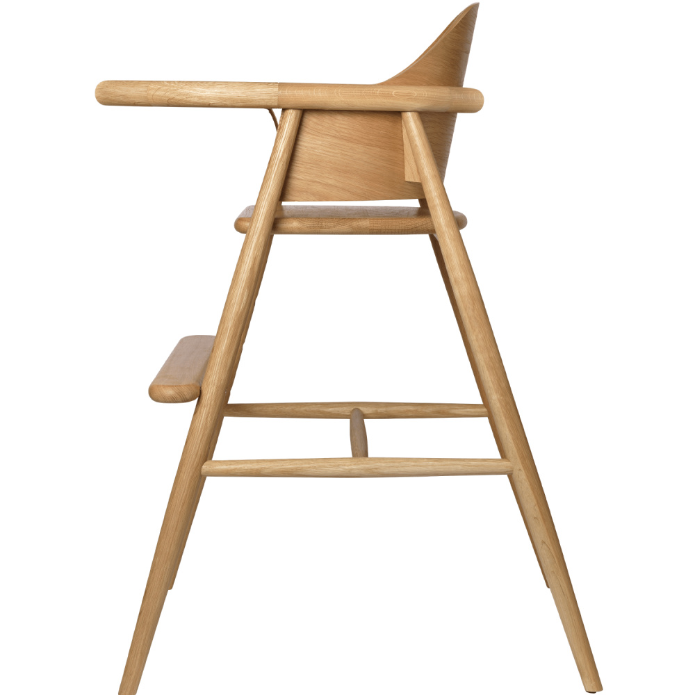 FermLiving_SS26_MuruHighChair_Natural Oak_1104272990_6