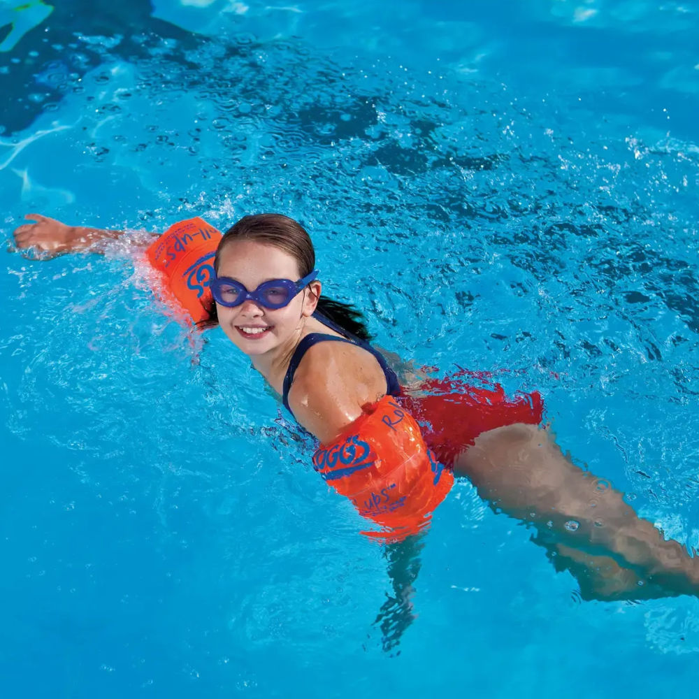 imgi_124_roll-up-inflatable-swimming-armbands (1)
