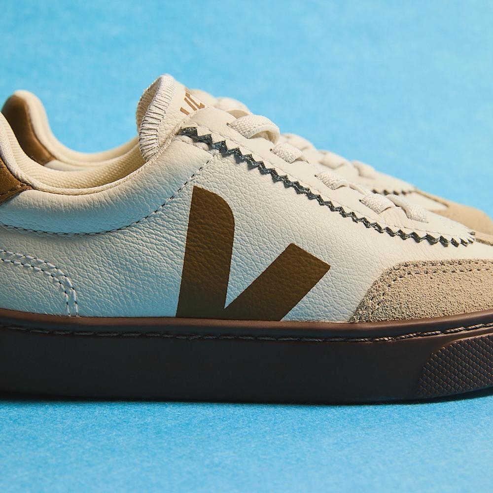 imgi_18_veja-sneakers-small-volley-ekologisk-lær-hvit-sy2021566_6