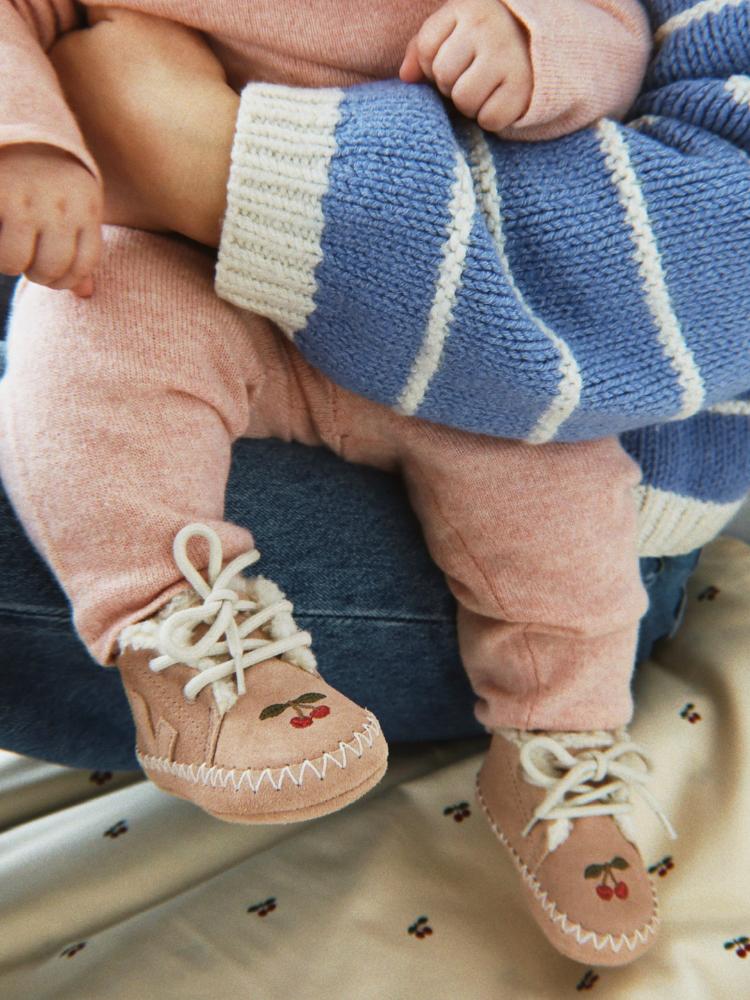 VEJA_AW26_KIDS_KONGES_POST_16