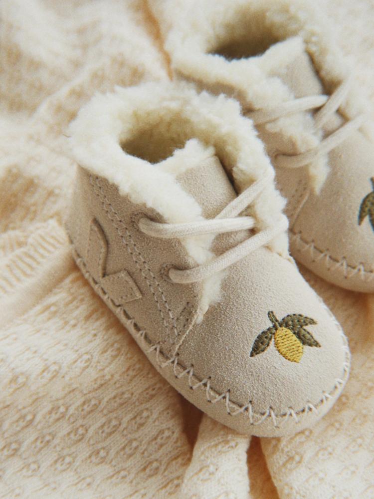 VEJA_AW26_KIDS_KONGES_POST_7