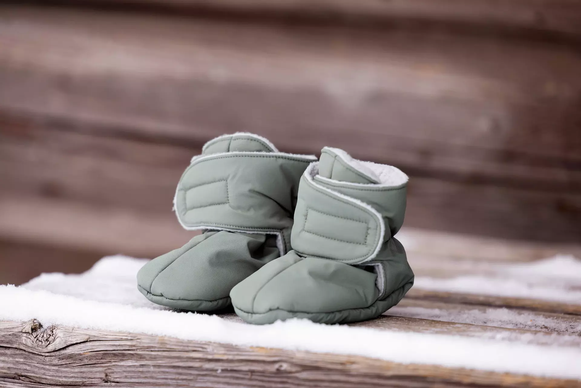Voksi_Baby-Booties_MeadowGreen-02.1
